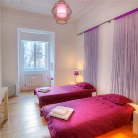 Lovely 4 Bedroom Apartment In Lisbon 리스본