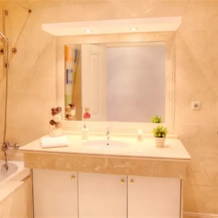 Апартаменты Lovely 4 Bedroom Apartment In Lisbon *
